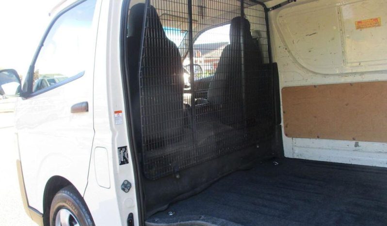 
								2017 Toyota Hiace 2.7ltr 2 Seater full									