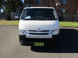 
										2017 Toyota Hiace 2.7ltr 2 Seater full									