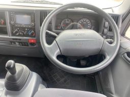 
										2012 Isuzu NPR 400 Tilt Slide Truck full									