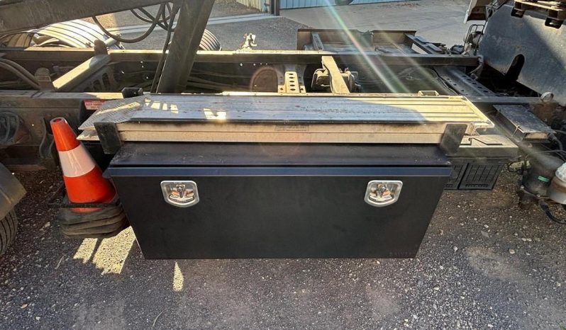 
								2009 Mitsubishi Fuso Fighter FK600 Dual Cab Tilt Tray full									