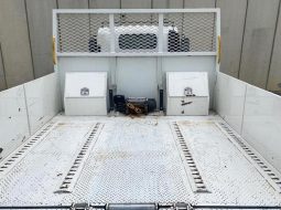 
										2012 Isuzu NPR 400 Tilt Slide Truck full									